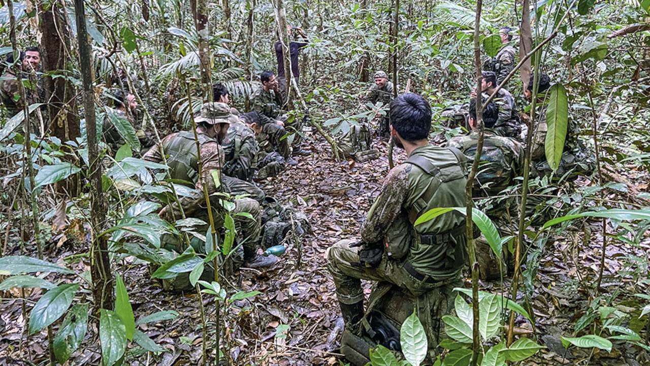 “Los milagros existen. Casi todos somos papás. Vemos a nuestros hijos reflejados en ellos”, cuenta un soldado.