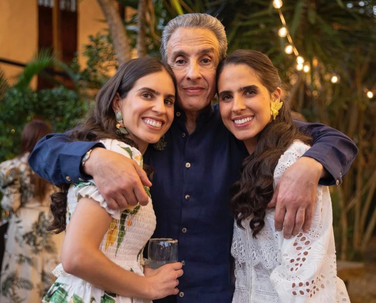 Las hijas de Fernando Hakim Daccach han emitido diversos mensajes para su padre.