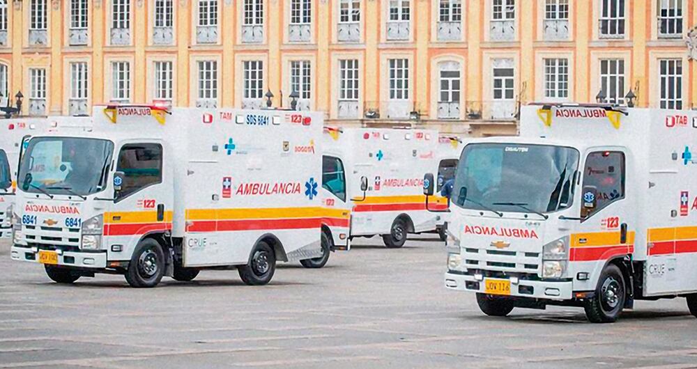  Las ambulancias, entregadas con bombos y platillos durante la administración de Claudia López como alcaldesa, se convirtieron en un riesgo.
