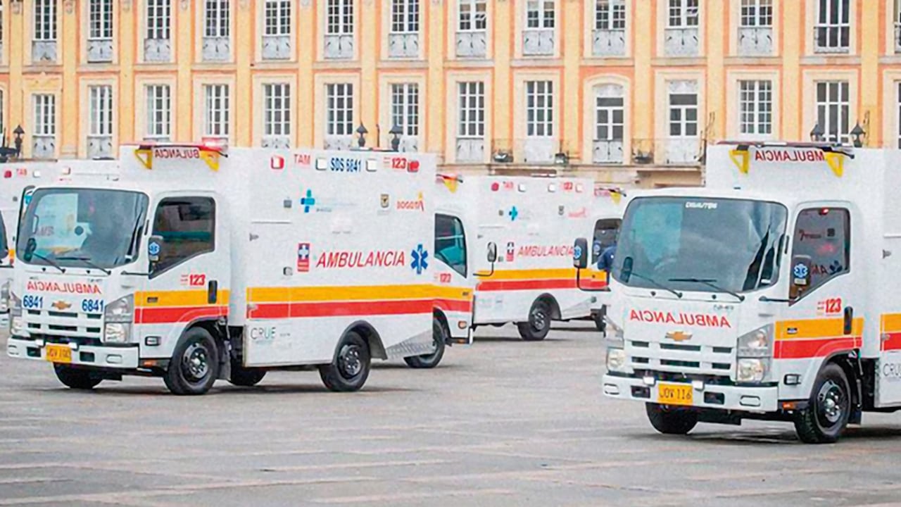 Las ambulancias, entregadas con bombos y platillos durante la administración de Claudia López como alcaldesa, se convirtieron en un riesgo.