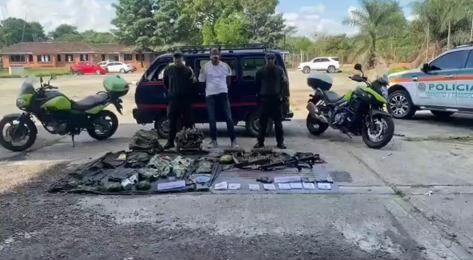 Una persona fue capturada por movilizar propaganda del Pacto Histórico y material de guerra en el Meta.