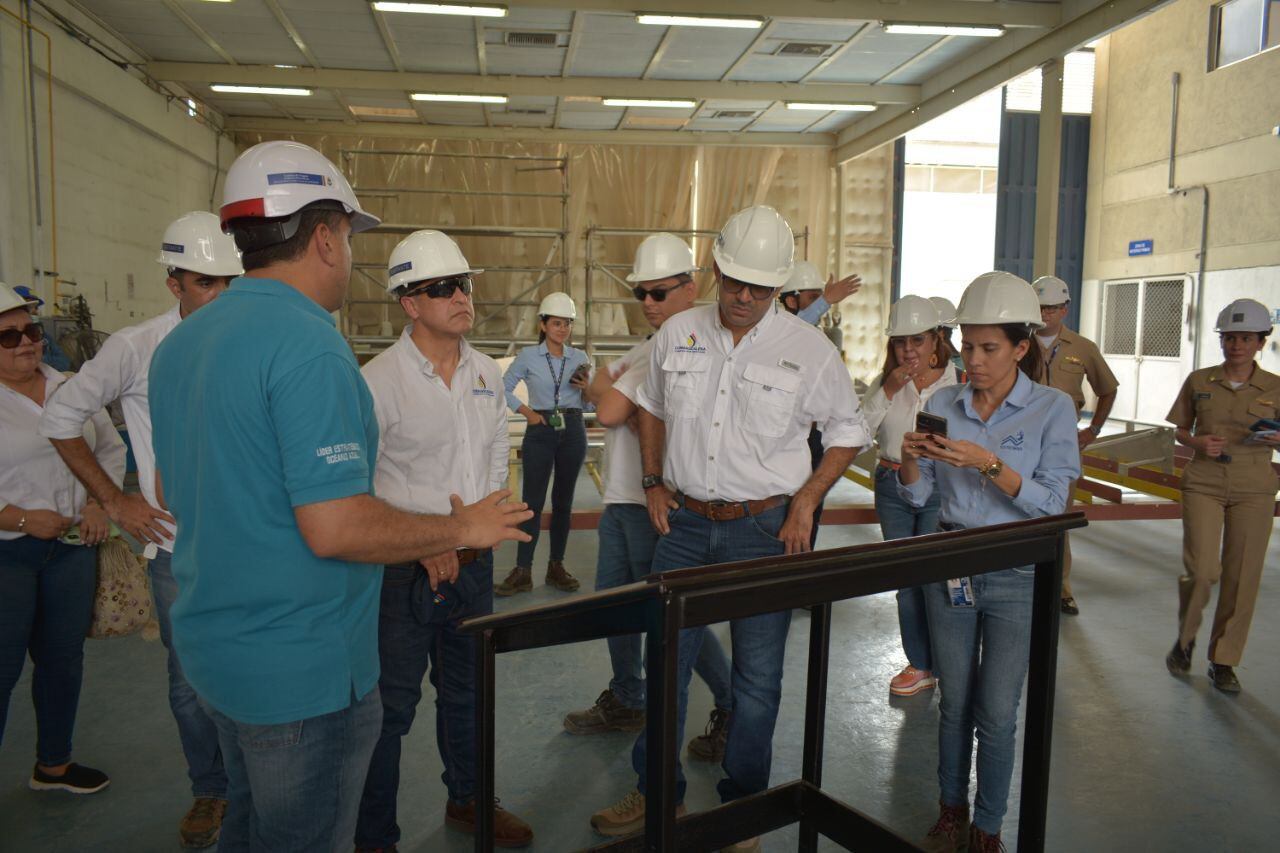 Fueron presentadas dos propuestas ya para la draga