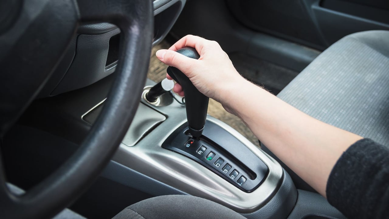 Un uso adecuado del cambio automático contribuye a prolongar la vida útil del vehículo y prevenir averías costosas.