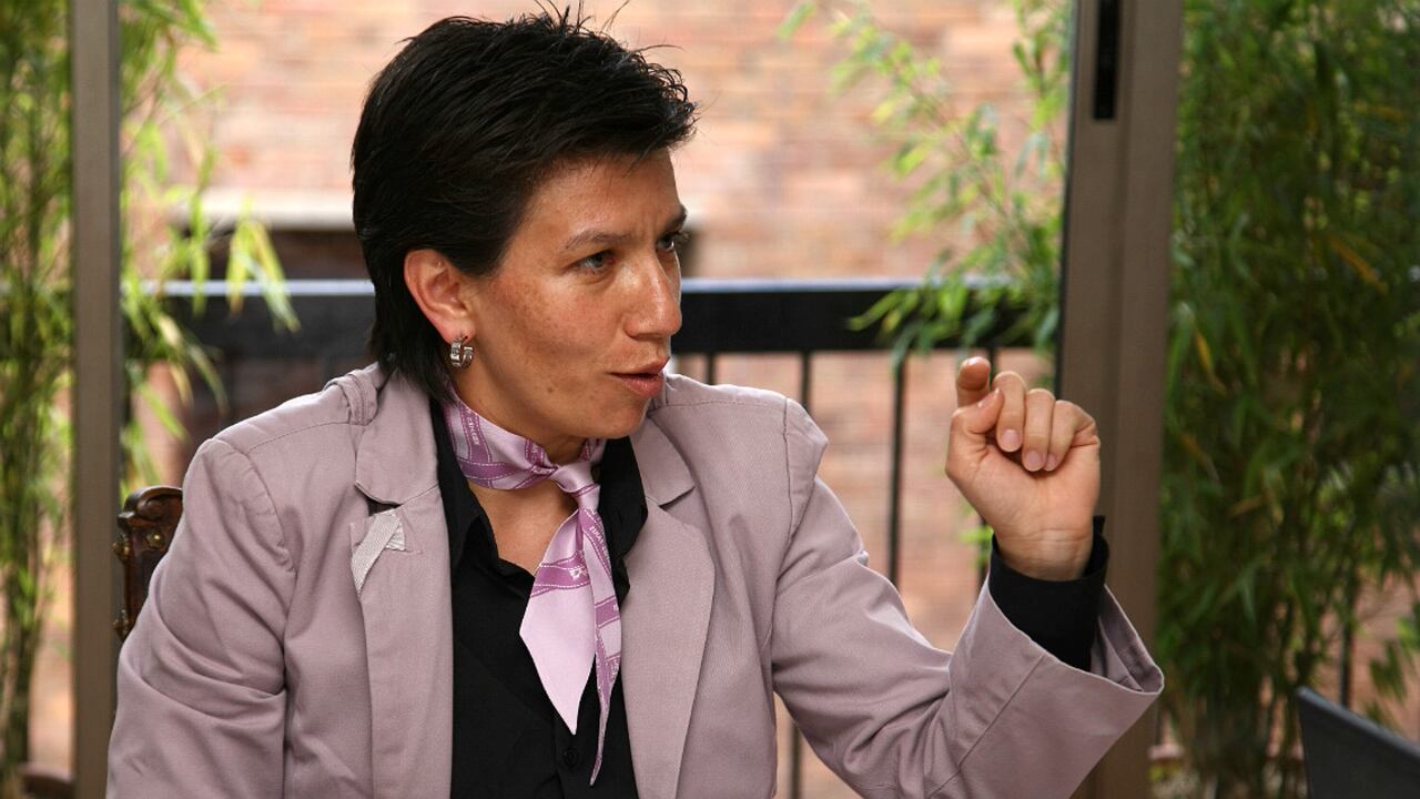 López denunció que se quiere cambiar la reforma al Estado de un "plumazo".