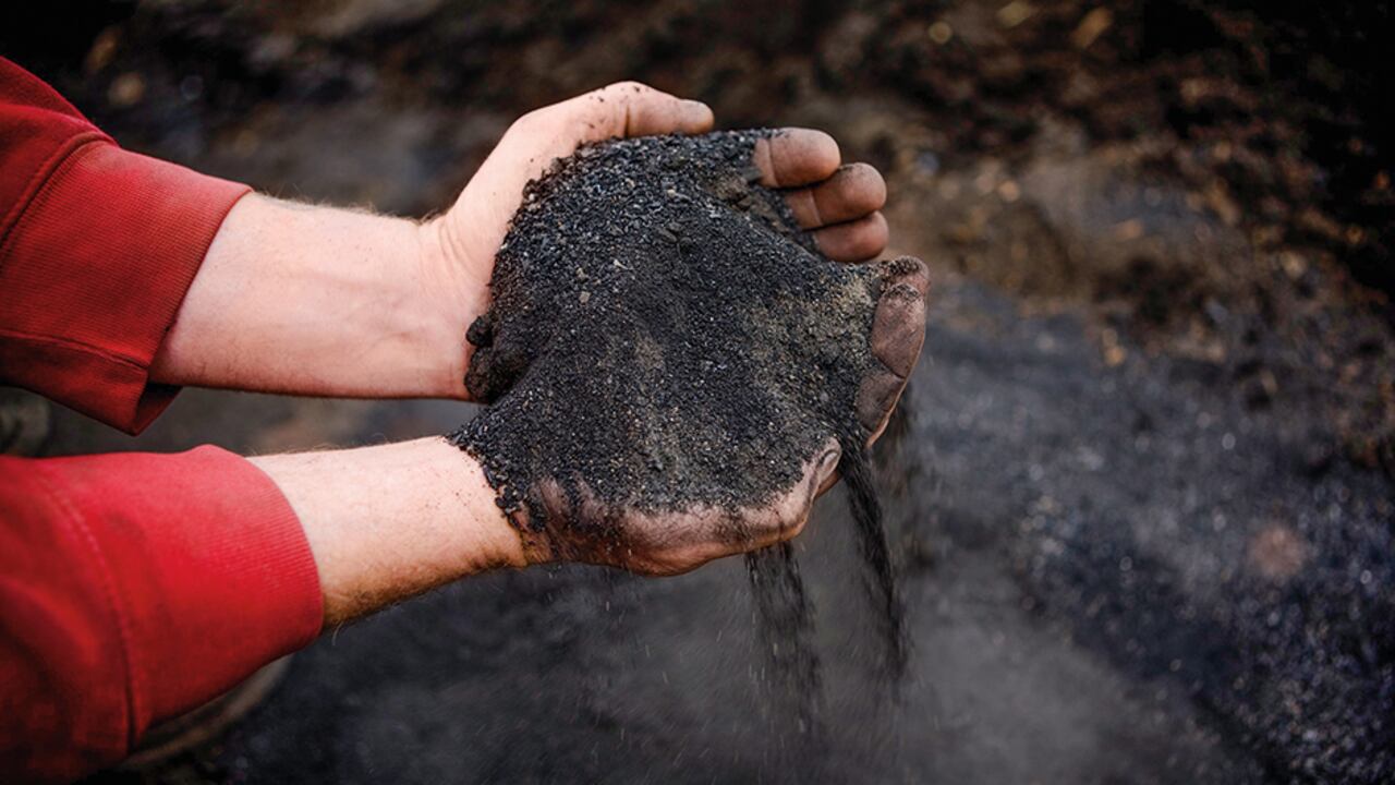 SEMANA advirtió que el grupo terrorista Hizbulá tenía nexos con empresas en Barranquilla para la exportación de carbón vegetal a Medio Oriente.