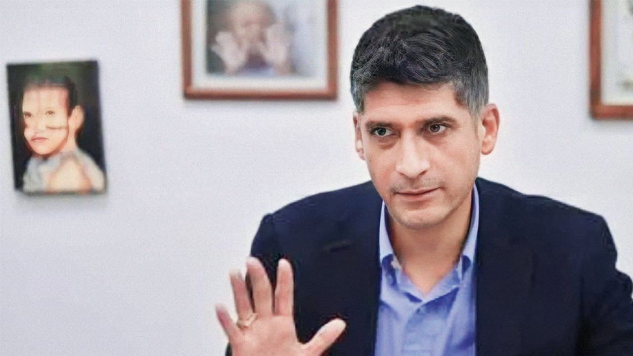 El fiscal Mario Andrés Burgos, quien puso contra las cuerdas a Nicolás Petro y lo llevó incluso a confesar las irregularidades en la campaña a la presidencia, ahora investigará temas ambientales.