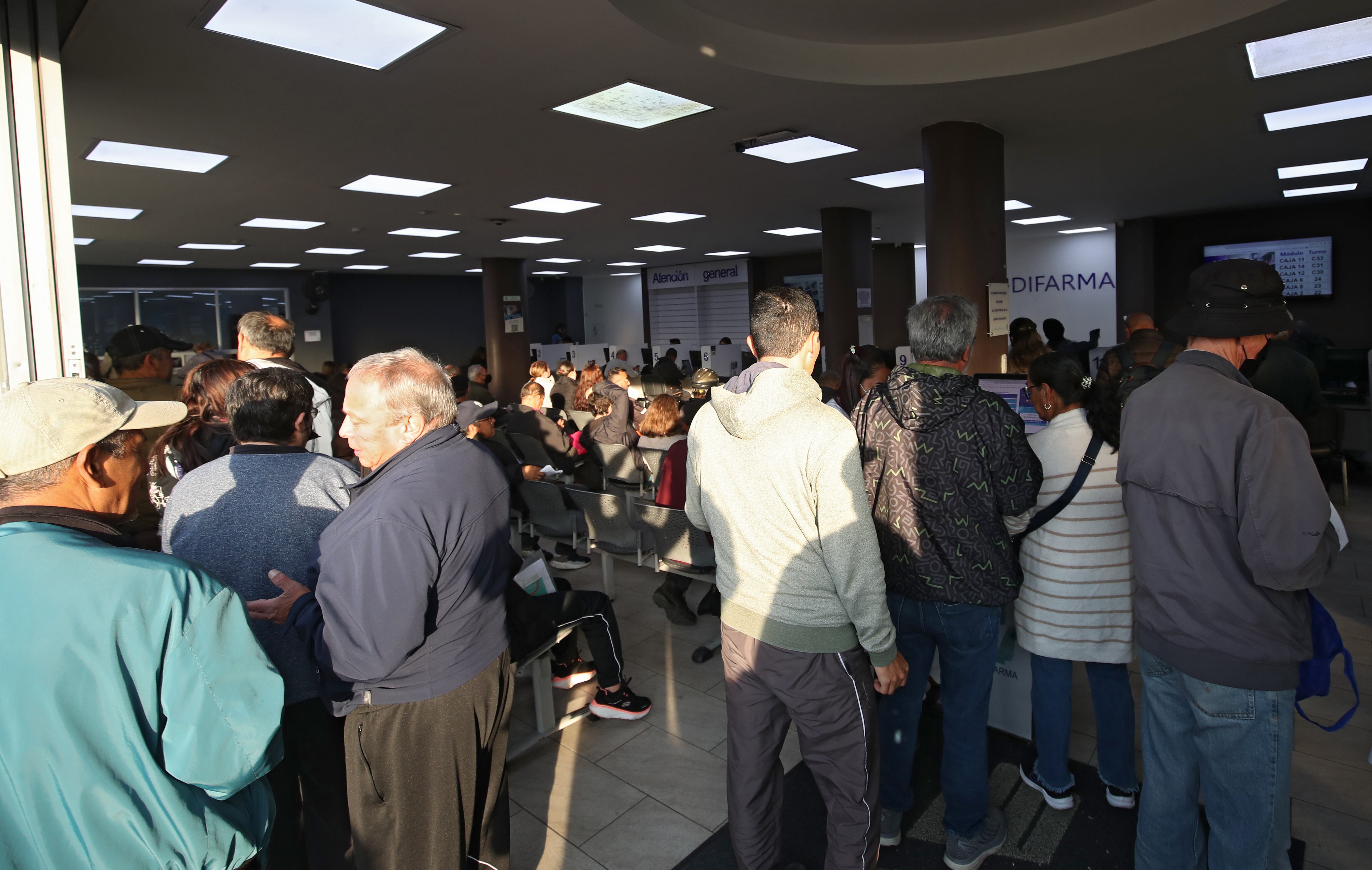 Crisis de medicamentos en Colombia, Audifarma  Nova al occidente de Bogotá uno de los mayores gestores farmacéuticos.
Bogota marzo 28 del 2025 
Foto Guillermo Torres Reina - SEMANA