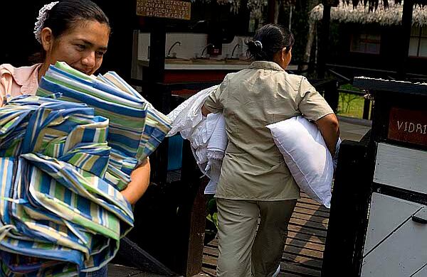 La gran mayoría de los trabajadores de la industria hotelera son Tikunas.