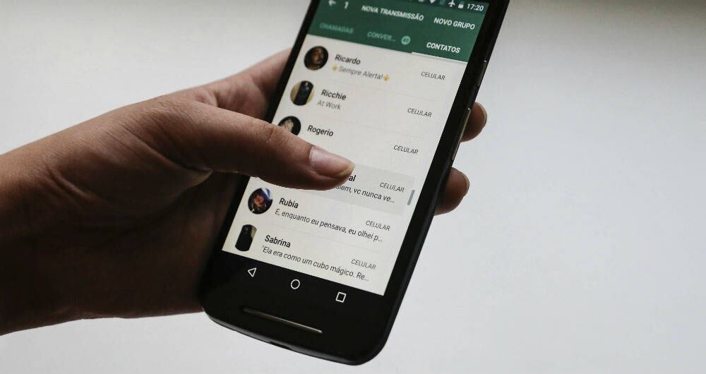 En WhatsApp hay varias funciones útiles, además de solo conversar con alguien y compartir archivos. 