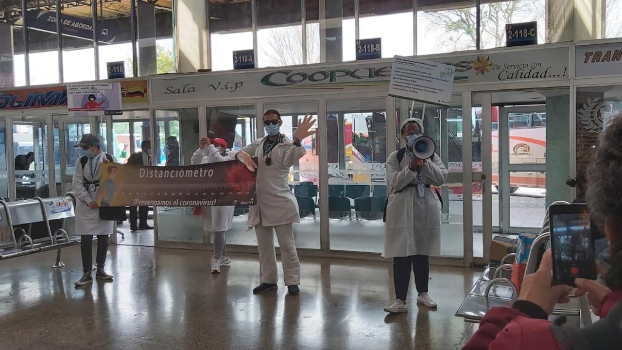 Campaña protección Covid-19 en terminal Salitre en semana santa