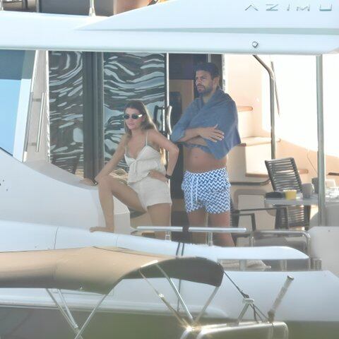 La pareja de vacaciones en Croacia.