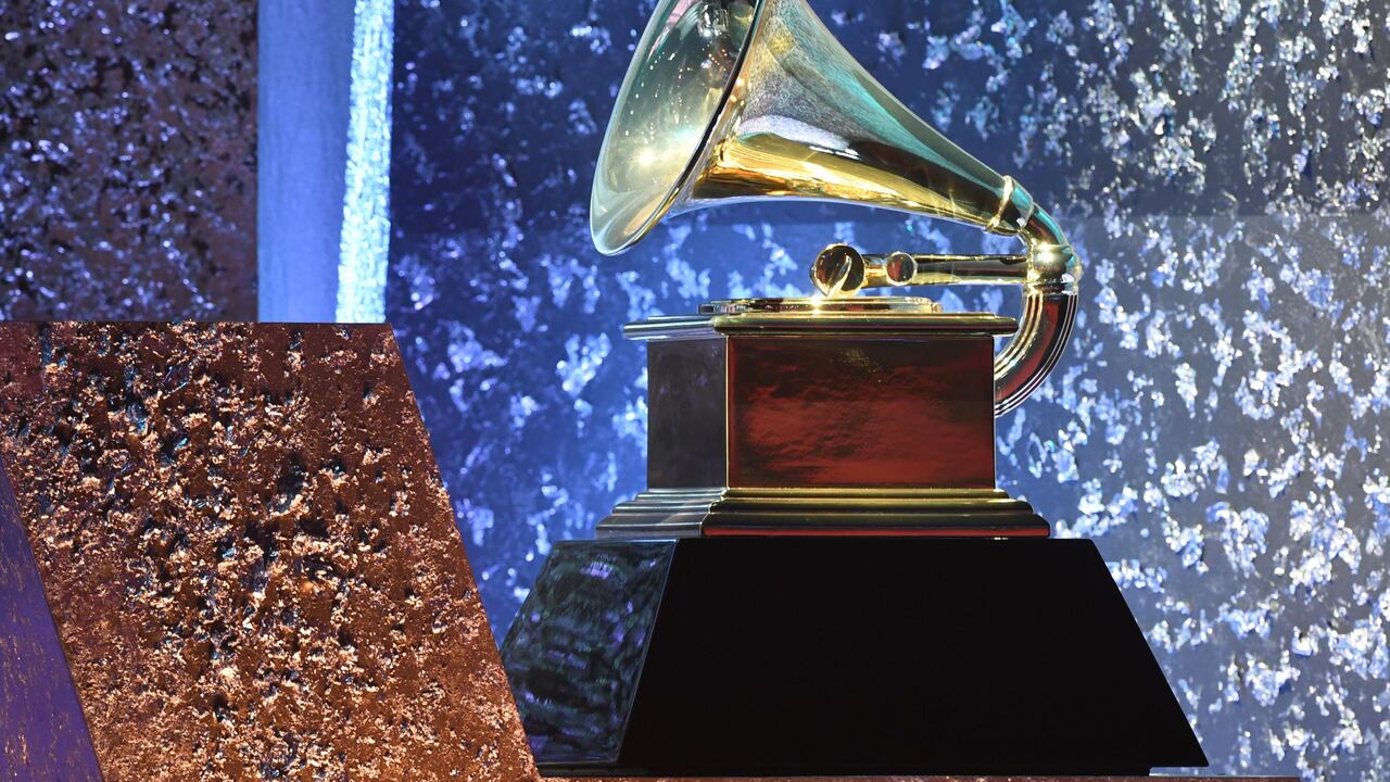La codiciada estatuilla de los Premios Grammy.