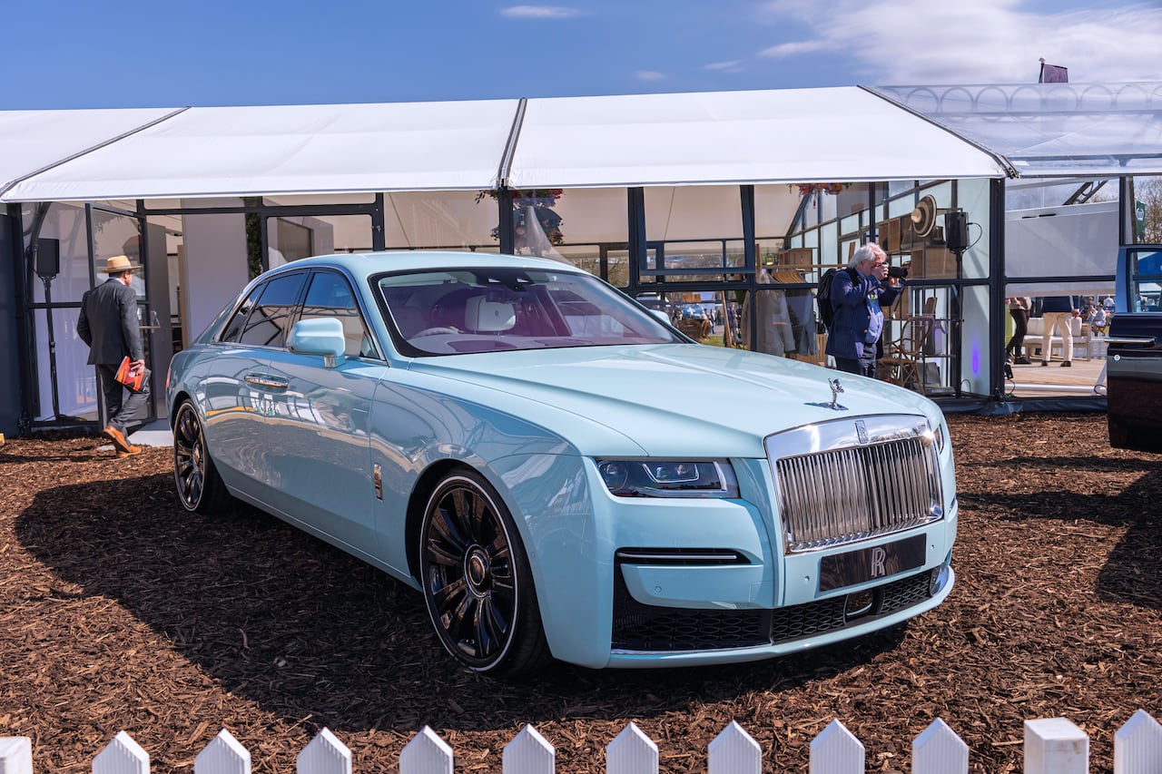 Rolls Royce Ghost uno de los carros de Neymar en Arabia Saudita.
