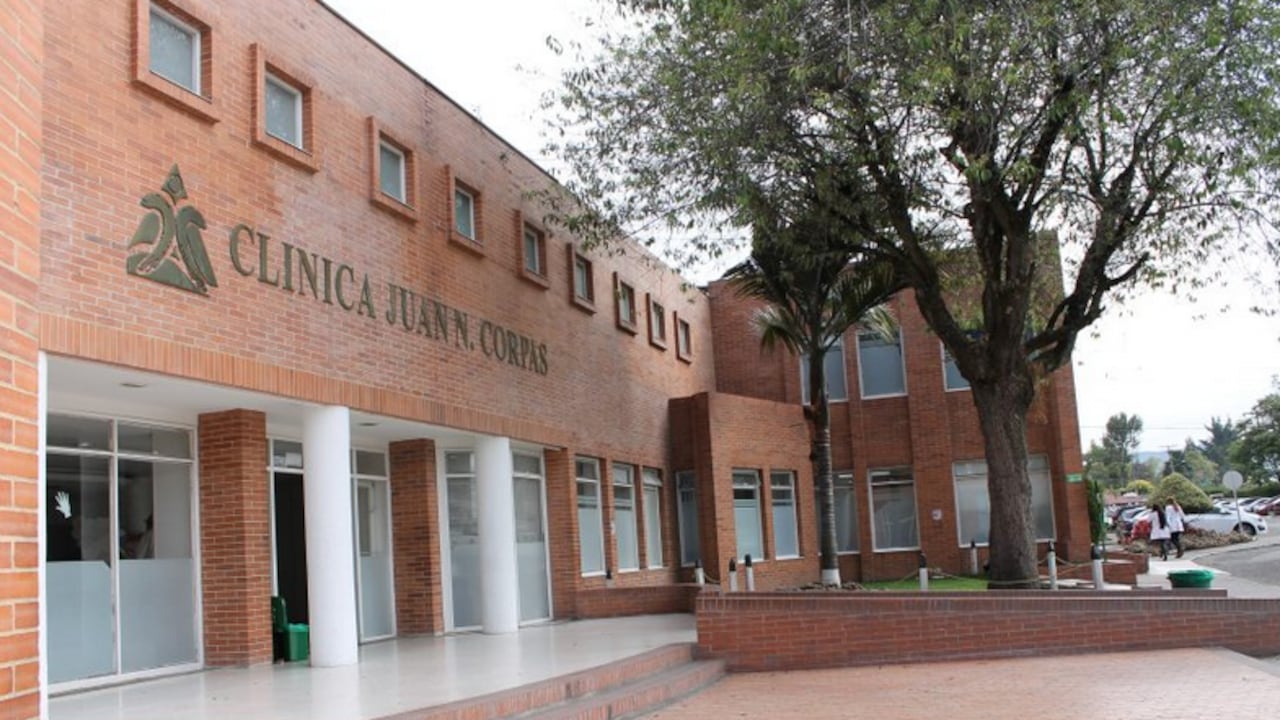 Fachada de la Clínica Juan N. Corpas, ubicada en el occidente de Bogotá.
