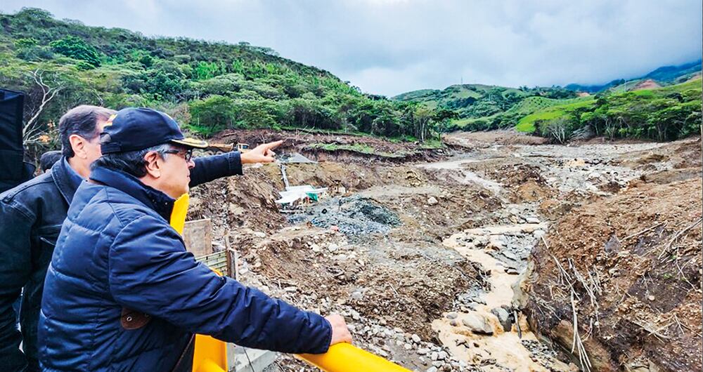  El derrumbe en el municipio de Rosas también fue un factor determinante para el desplome de la economía caucana. El paso no está normalizado completamente aún. 