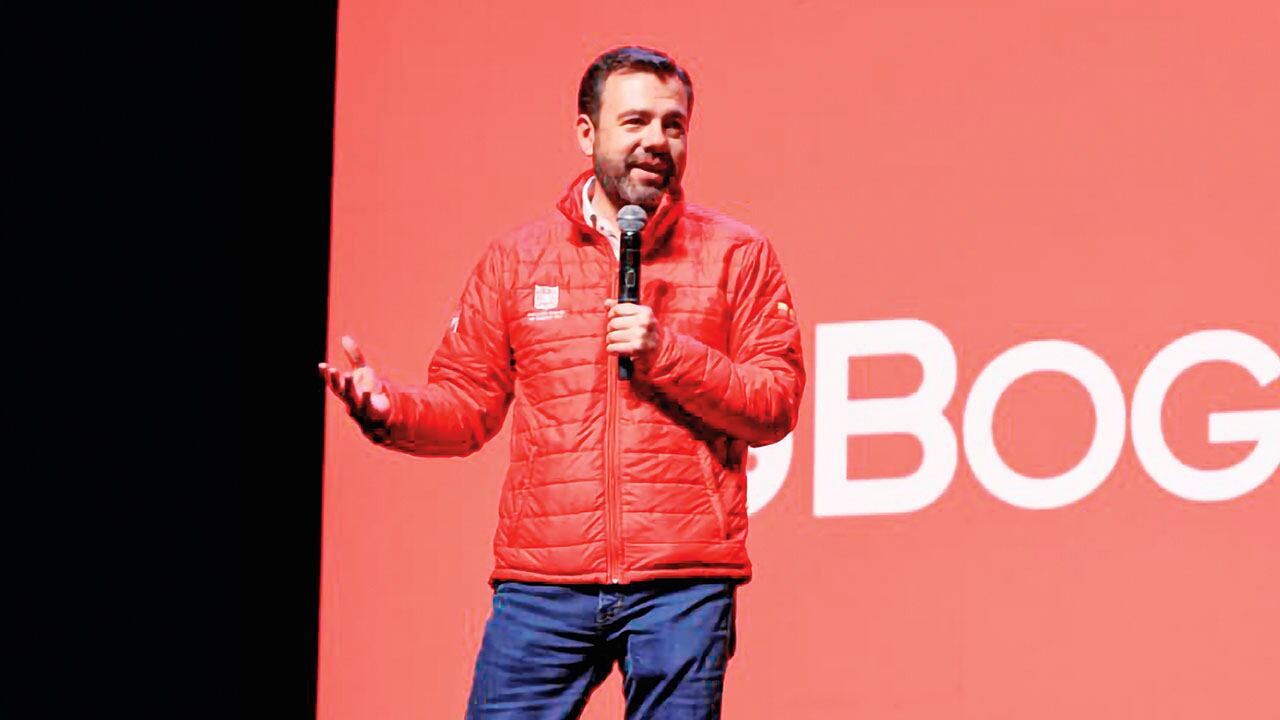  Carlos Fernando GalánAlcalde Mayor de Bogotá