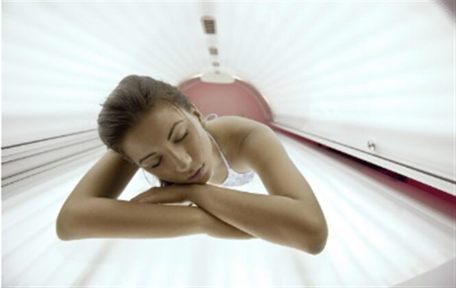El bronceado artificial es altamente peligroso. 