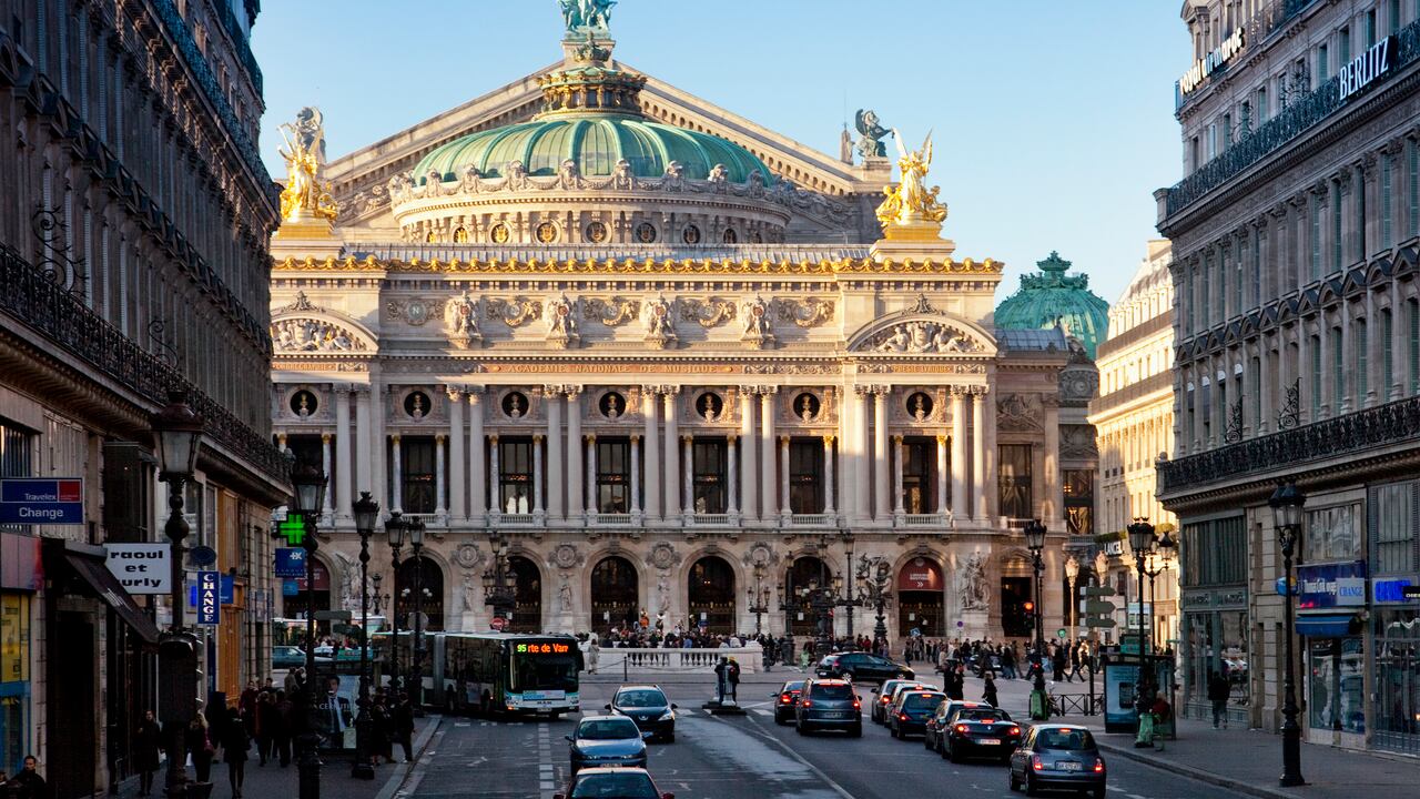 La Ópera de París es la principal compañía de ópera de París, Francia.