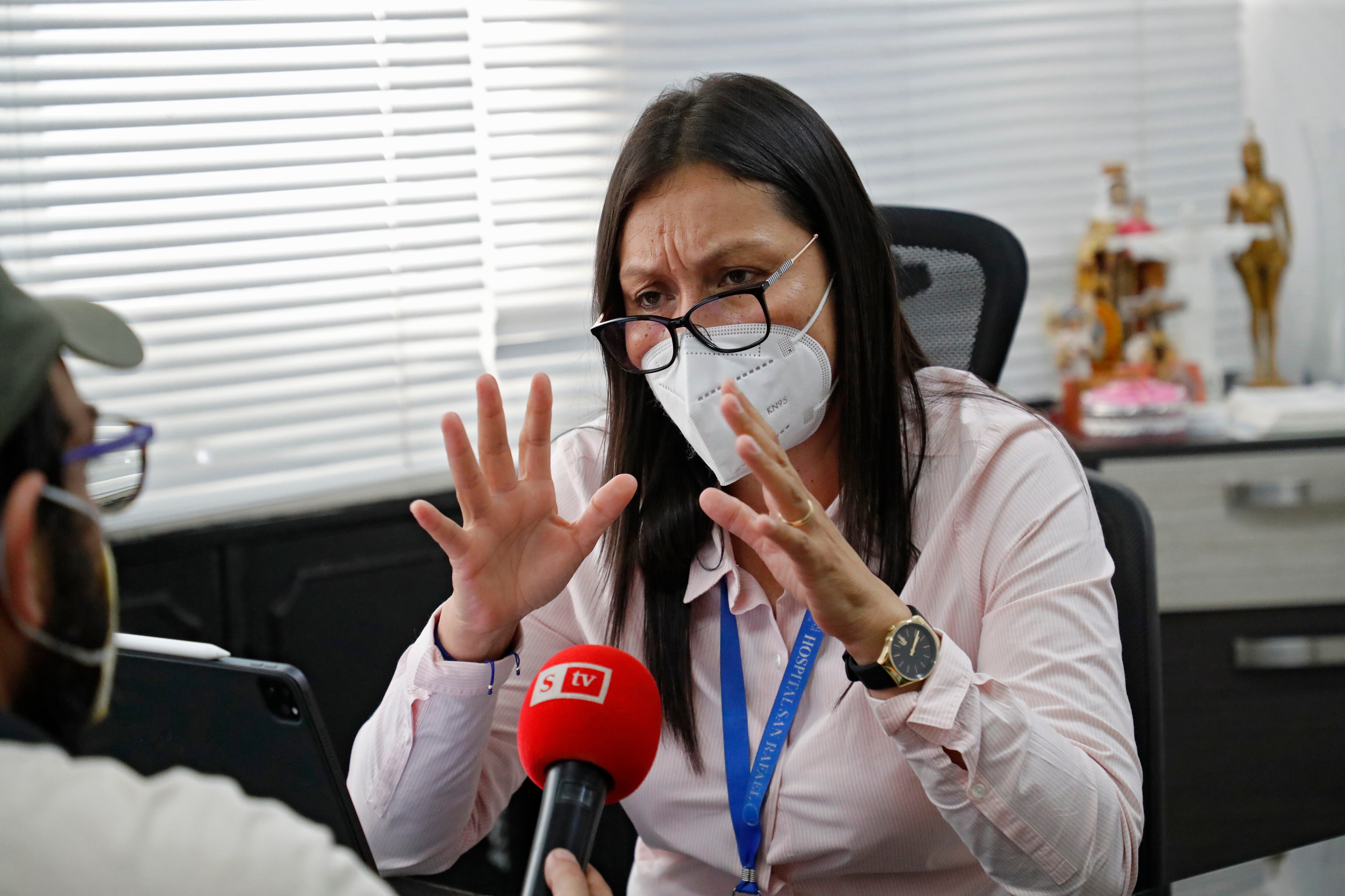 Avanzan las investigaciones en el municipio de El Espinal, Tolima, para esclarecer las causas del desplome de ocho palcos en la plaza de toros Gilberto Charry en las corralejas de las fiestas de San Pedro
Junio 29 del 2022
Foto Guillermo Torres Reina / Semana