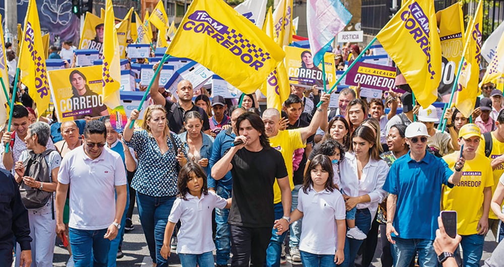  El exconcejal Albert Corredor se inscribió con una cifra récord de 320.000 firmas. Su campaña ha venido creciendo poco a poco y podría dar sorpresas. 