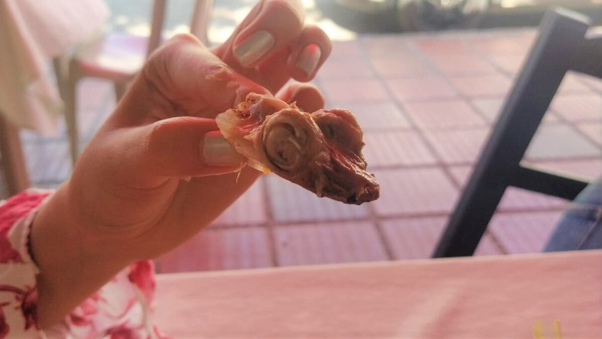 Cabeza de babilla en restaurante de Cartagena