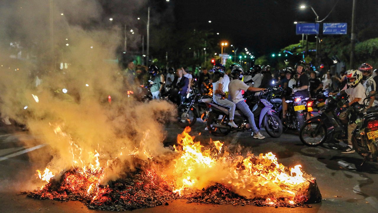 Disturbios dejaron graves daños en la infraestructura pública de Cali.