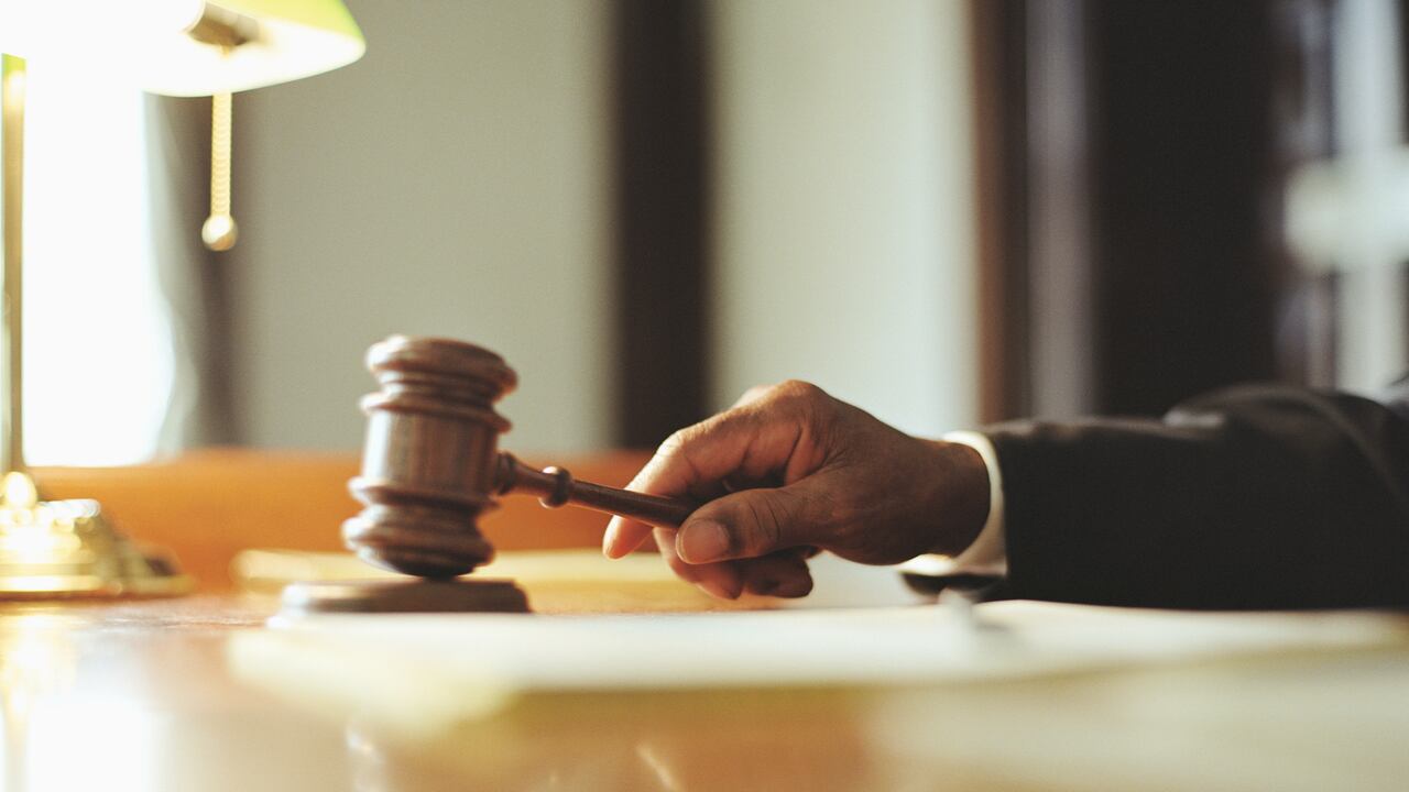 Laurence Van Wassenhove, quien sufre de hemiplejia parcial y epilepsia, demanda a Orange por acoso moral y discriminación en su entorno laboral.