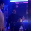 El alcalde de Calima-Darién, Martín Mejía Londoño, protagonizó un bochornoso momento en una discoteca del municipio.