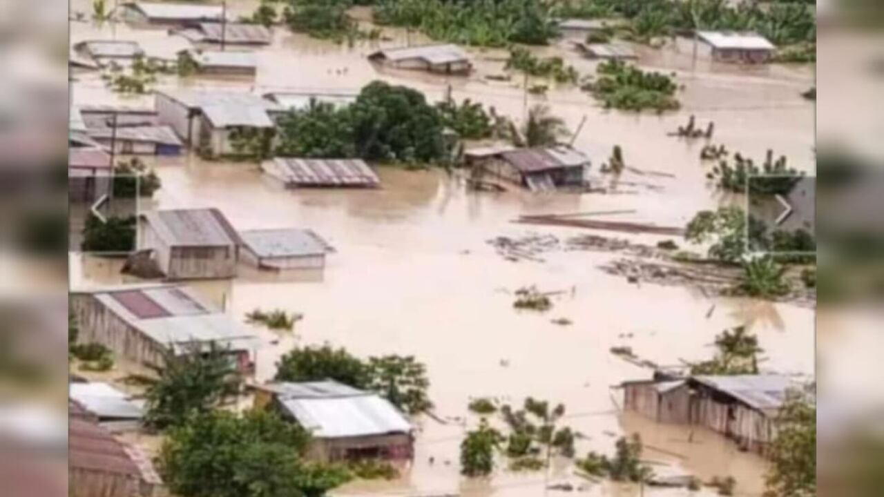 Evacuan cerca de 500 personas en Ecuador por inundaciones en zona fronteriza con Colombia.