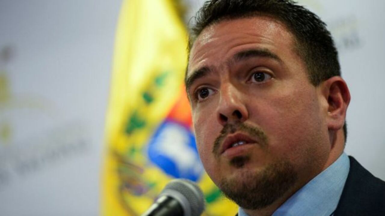 El diputado Stalin González busca que la oposición en Venezuela vaya a las urnas en diciembre.