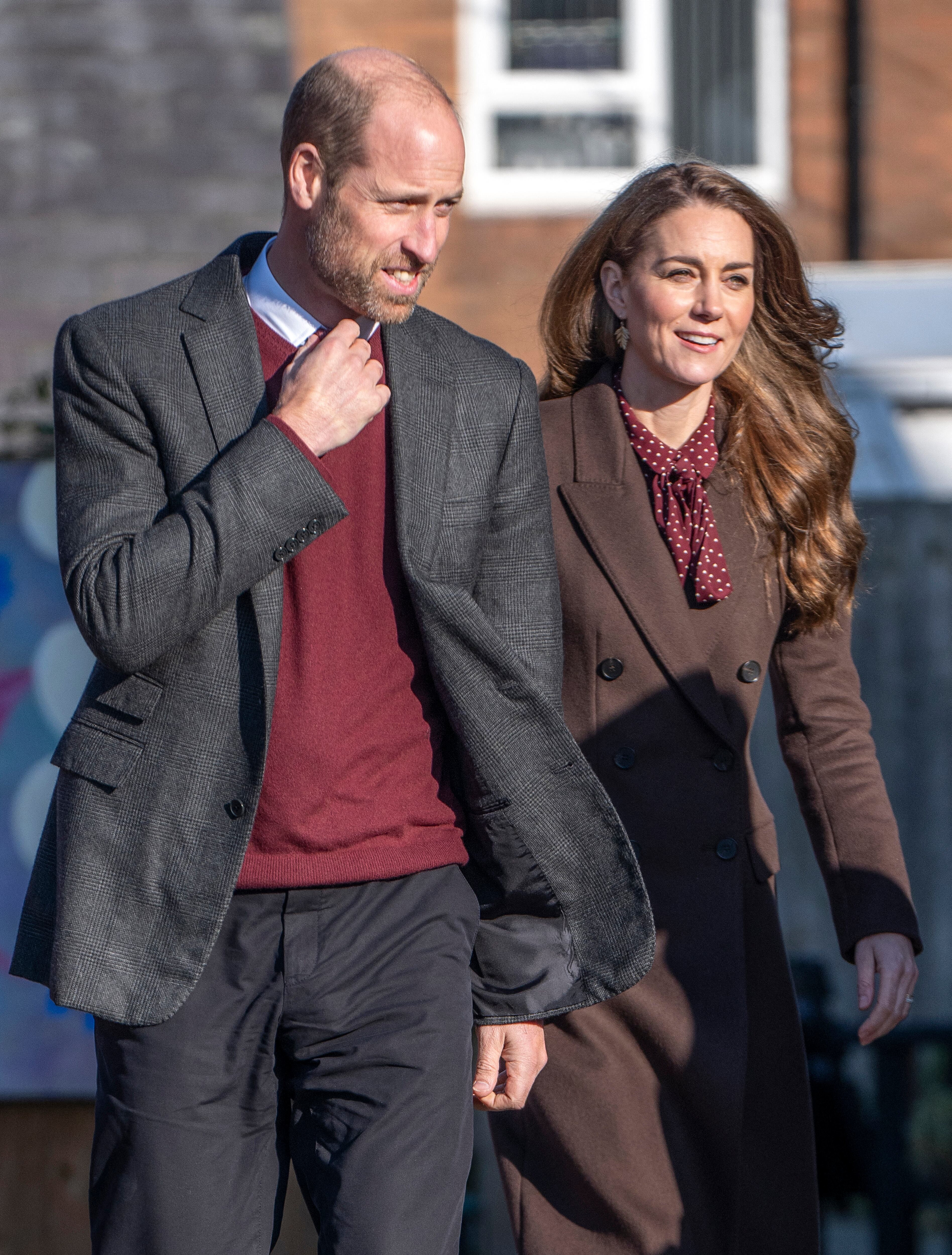 El Príncipe William y la Princesa de Gales visitaron el Centro Comunitario de Southport donde se reunieron con los trabajadores de rescate y las familias de las víctimas del ataque.