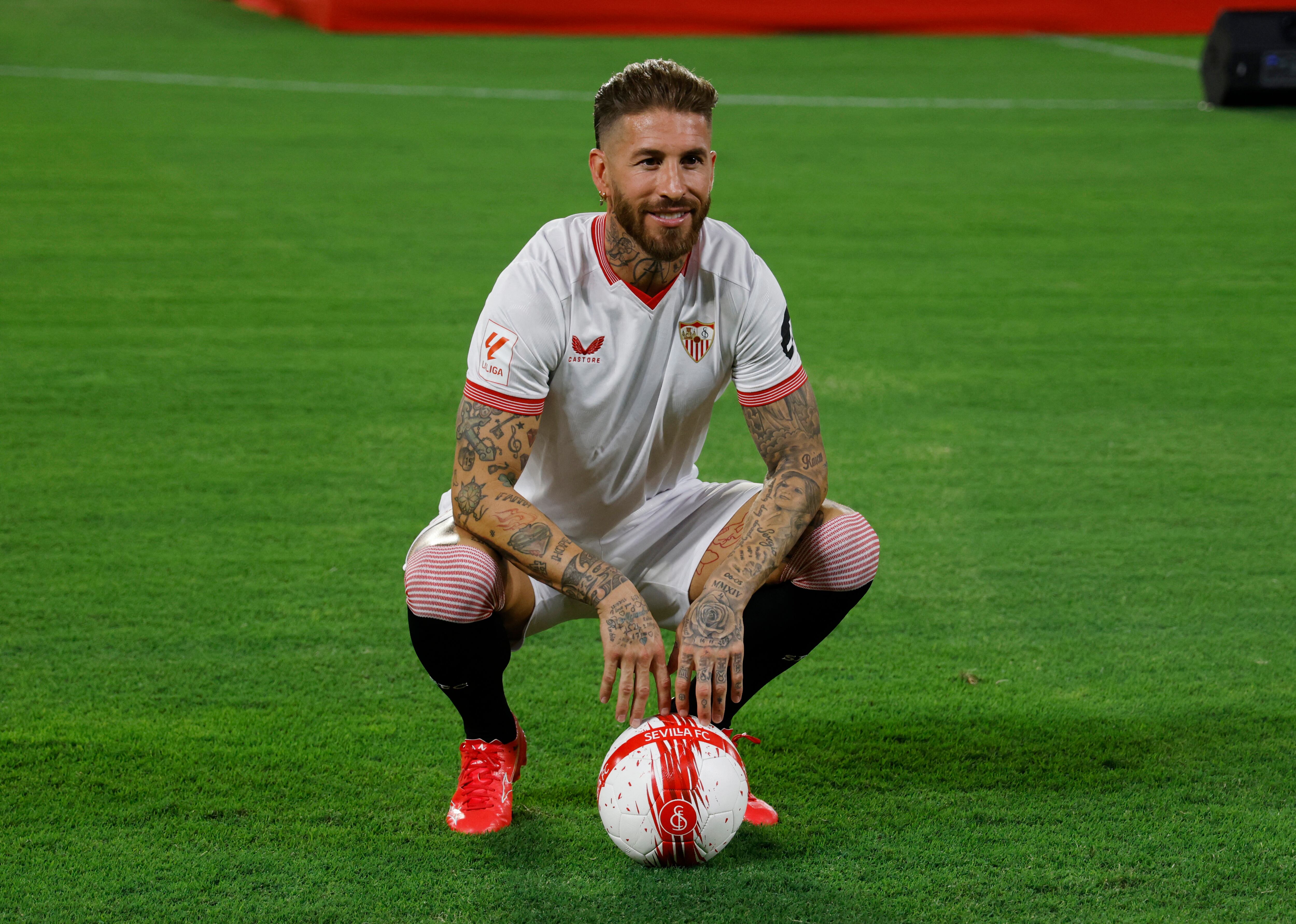 Sergio Ramos volvió al Sevilla después de jugar en Real Madrid y PSG.