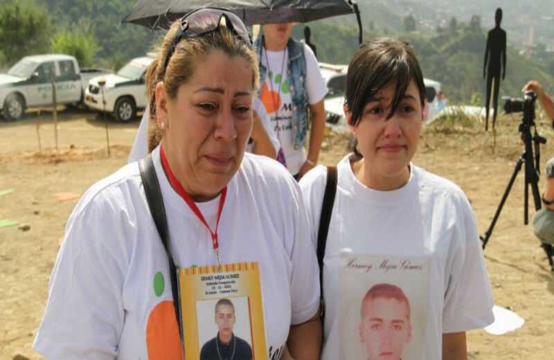 La Sala de Justicia y Paz del Tribunal Superior de Medellín logró dar fe de 313 desaparecidos del Bloque Cacique Nutibara. De ellos, 44 pudieron haber sido enterrados en sitios cercanos a la primera excavación. Foto:Pablo Andrés Monsalve