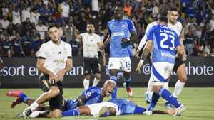 Millonarios vs. Llaneros en medio del juego de Liga