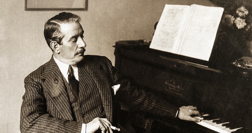 Componía directamente en el piano y fue un hombre de teatro. Su legado reside en sus 12 óperas; el resto es, a lo sumo, una curiosidad.