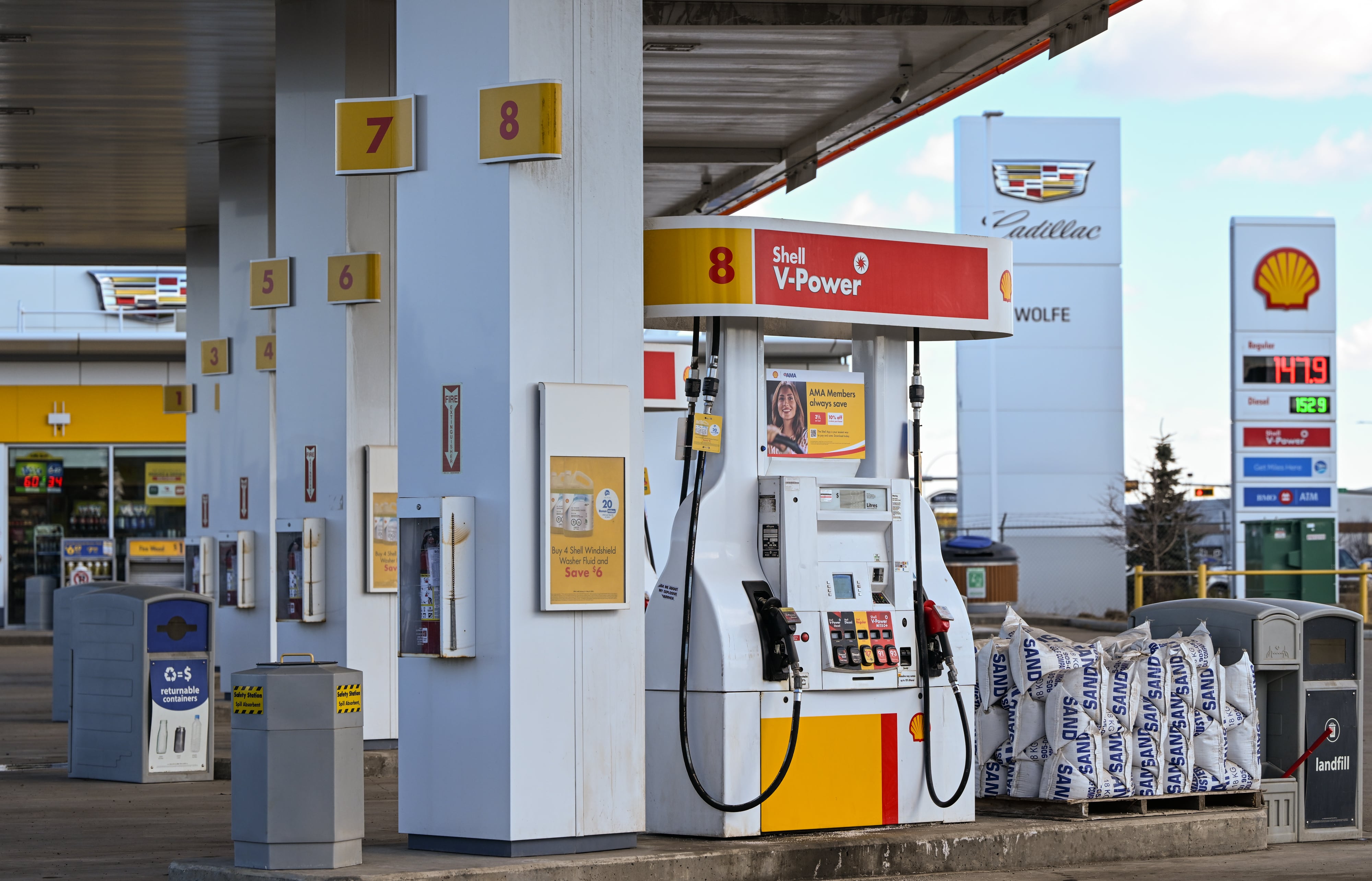 Desde el 1 de julio de 2025, varios estados de Estados Unidos implementaron ajustes al impuesto sobre la gasolina, provocando análisis sobre su impacto en los consumidores y la recaudación estatal.