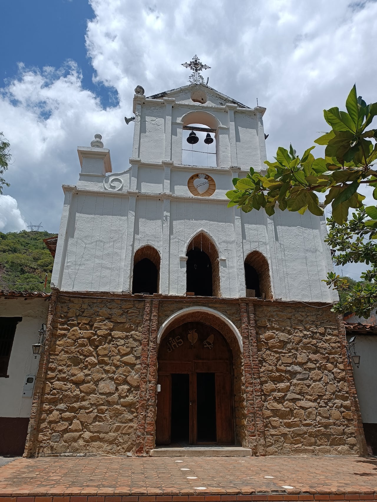 Desde hace cuatro años el municipio tiene un sacerdote propio.