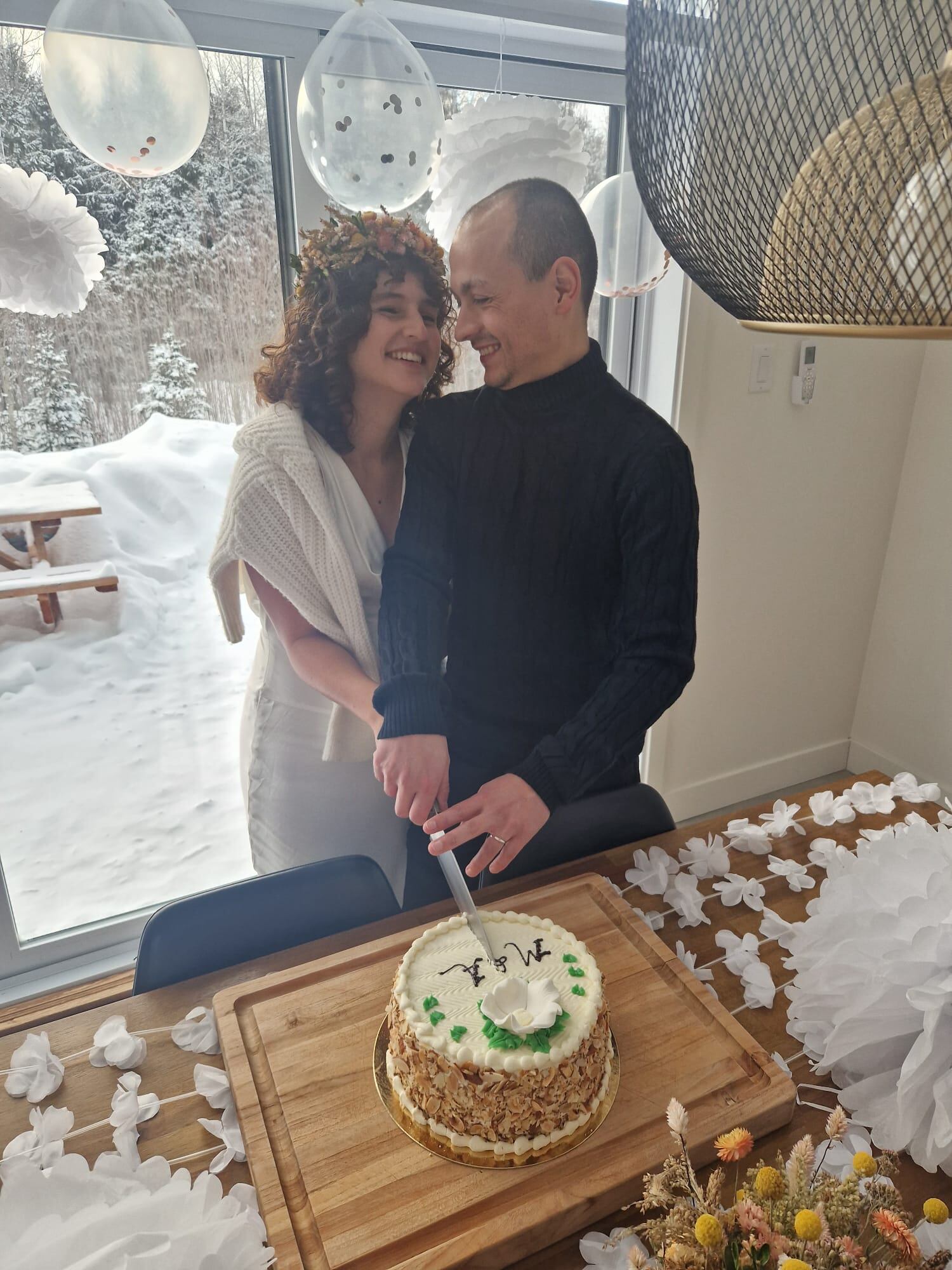 Andrés Petro con su esposa en Canadá.