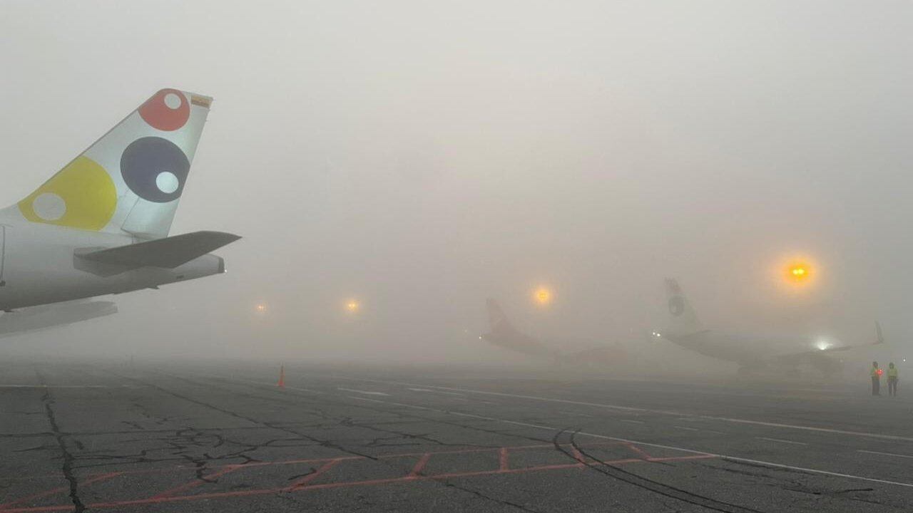 Se registra niebla sobre la estación