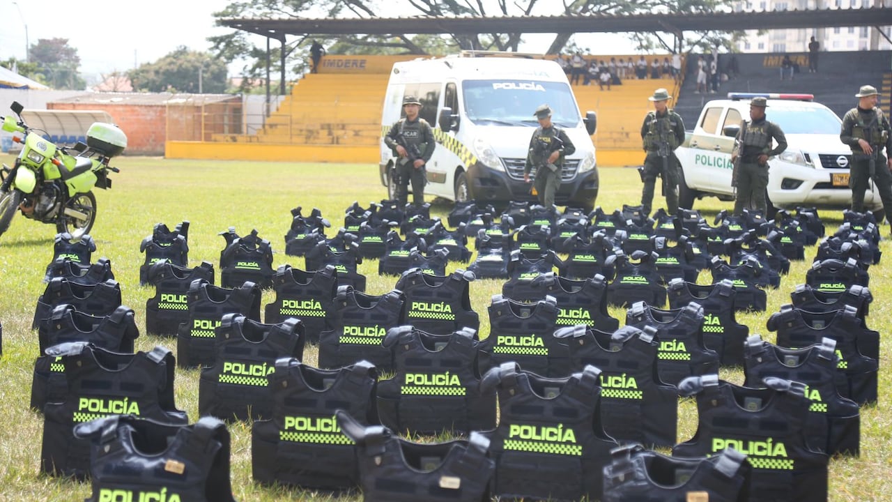 Chalecos para la Policía.