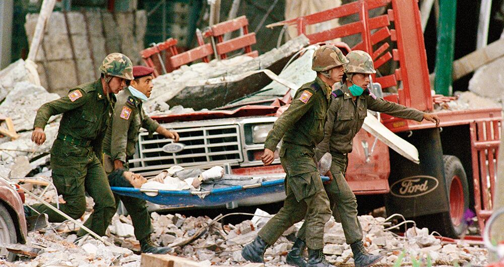 El temblor del 19 de septiembre de 1985 fue un día jueves. 