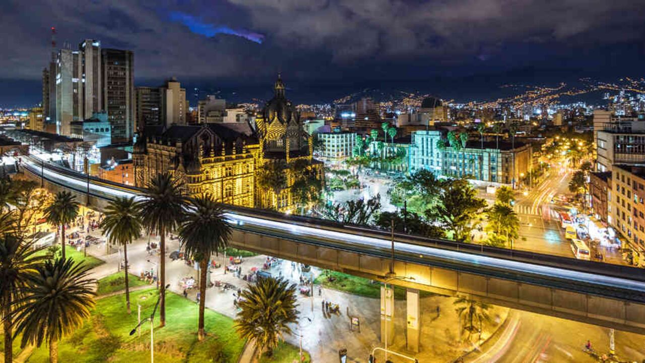 Unos 900 pasajeros transportará cada uno de los trenes eléctricos que integrarán el ferrocarril de Antioquia.