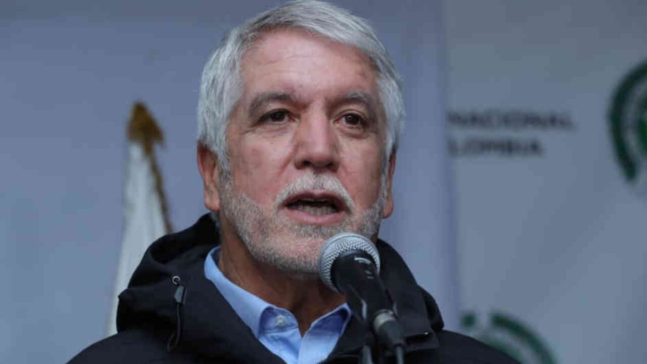 Enrique Peñalosa.