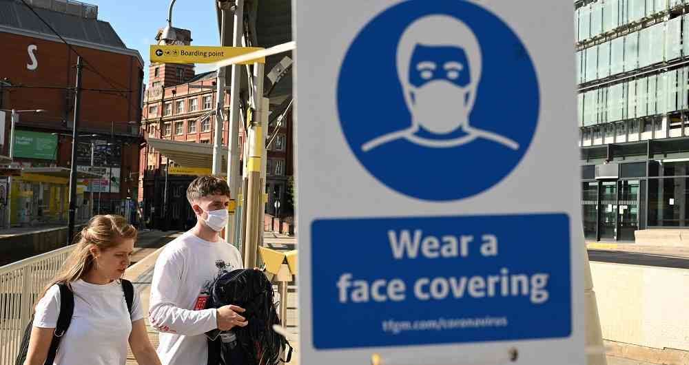 El gobierno irlandés, por su parte, decidió prorrogar la última fase de su desconfinamiento, y ordenó la obligatoriedad del tapabocas en las tiendas y centros comerciales a partir del 10 de agosto.