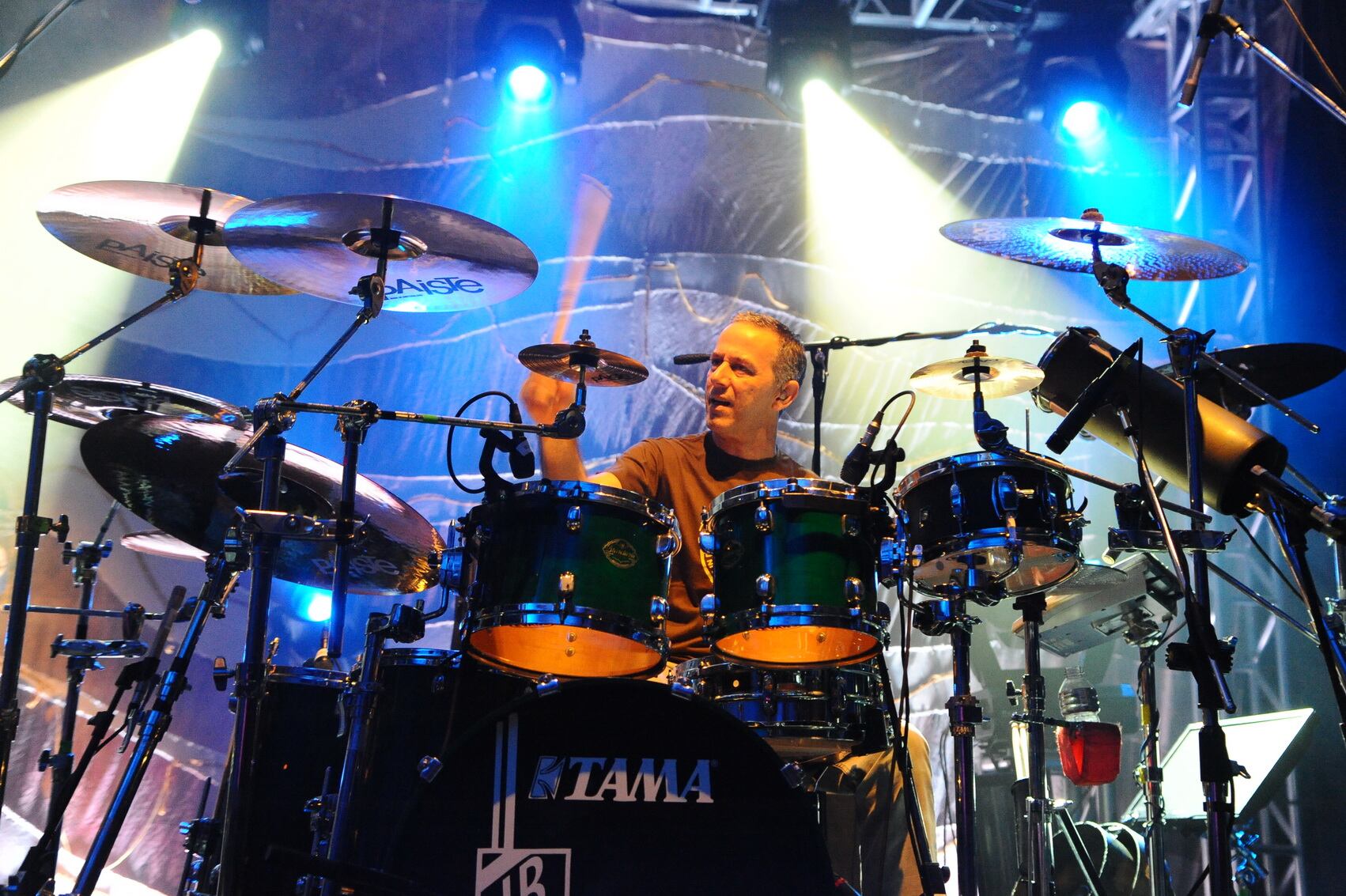 Call The Police / Andy Summers toca los éxitos con Rodrigo Santos de Barão Vermelho y João Barone (de Paralamas do Sucesso).