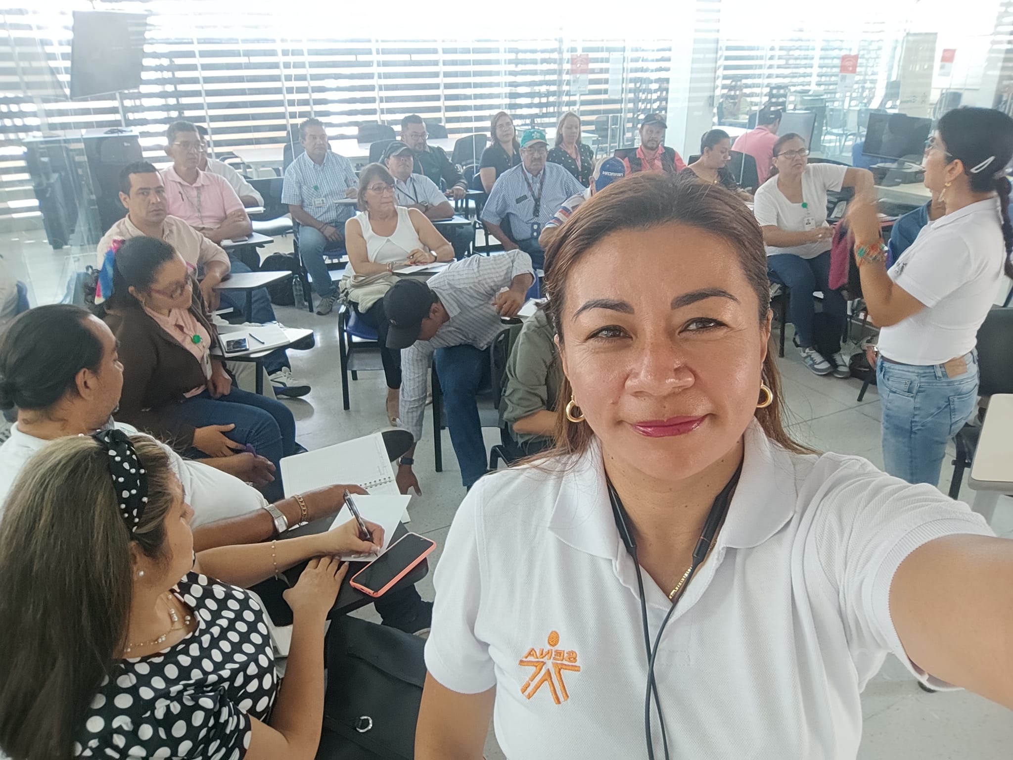 Adriana Manrique como contratista del Sena.