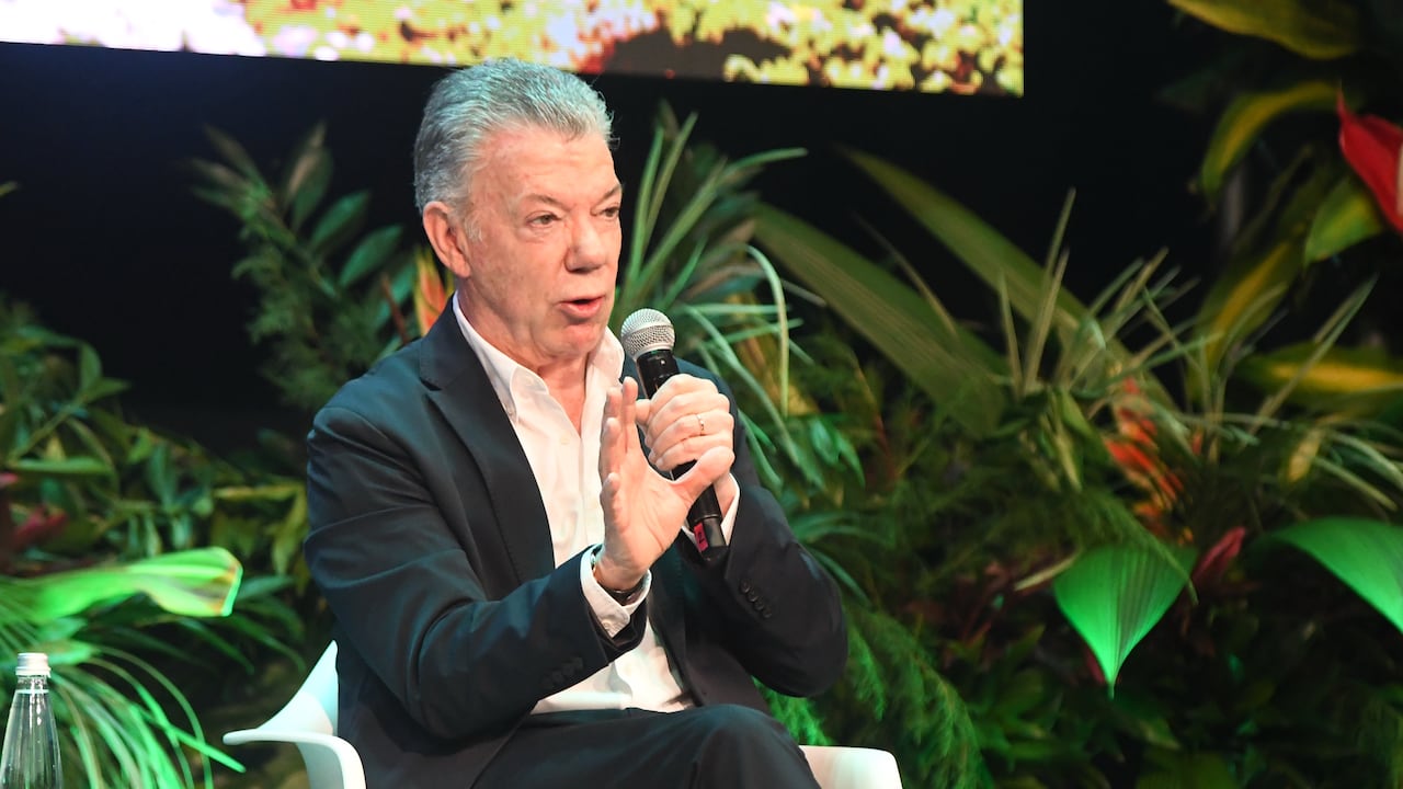Juan Manuel Santos, expresidente de Colombia, está muy activo en plena campaña política.