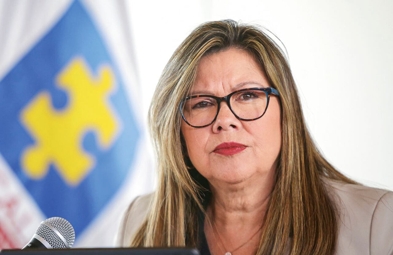 La fiscal general, Luz Adriana Camargo, implementó el Modelo Único de Investigación Financiera (Muif) para procesos por lavado de activos. Esta misma estrategia fue usada en Guatemala para investigar la corrupción con Iván Velásquez, exministro de Defensa.