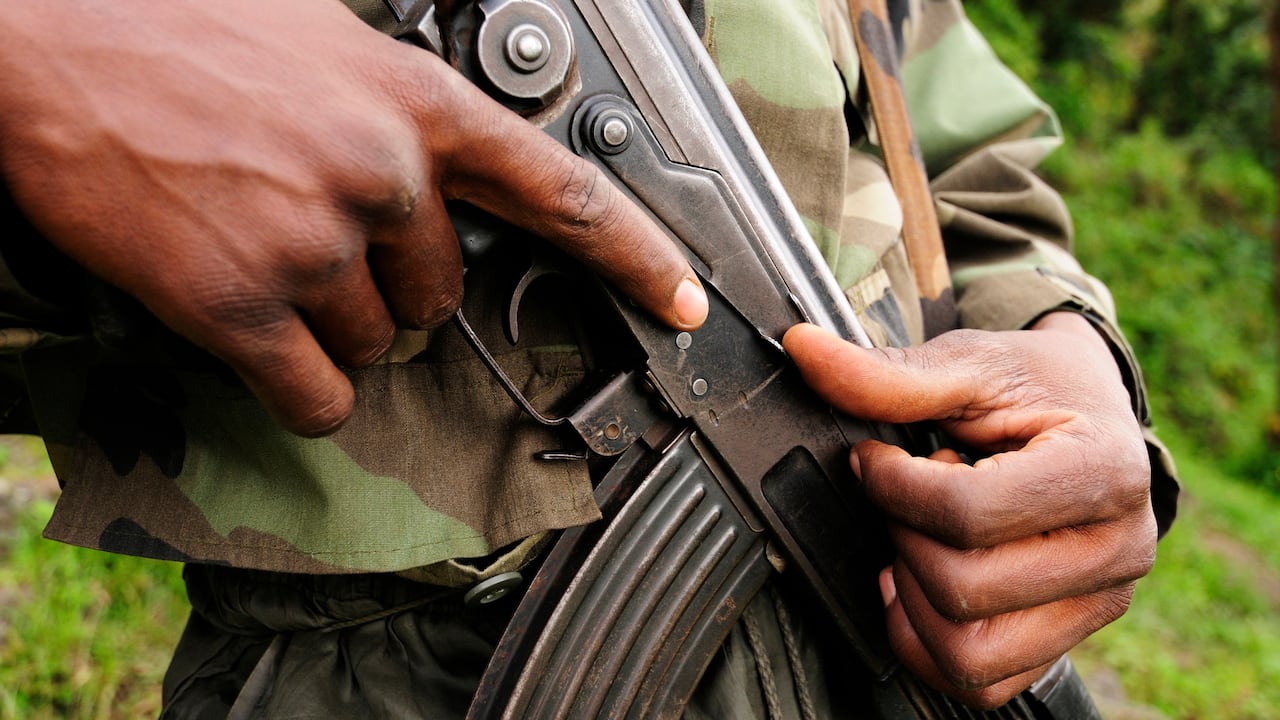 Imagen de referencia de grupo armado.