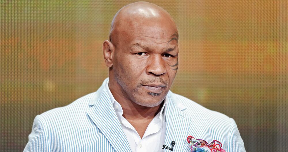Mike Tyson se coronó campeón del pesado pesado cuando tenía apenas 20 años. 